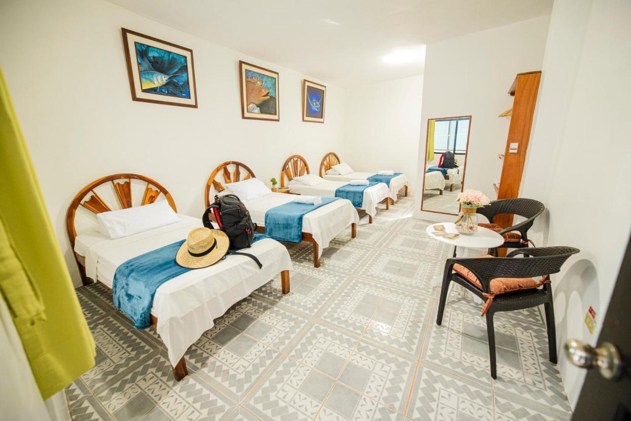 Hostal Gardner Galapagos Puerto Ayora  Extérieur photo