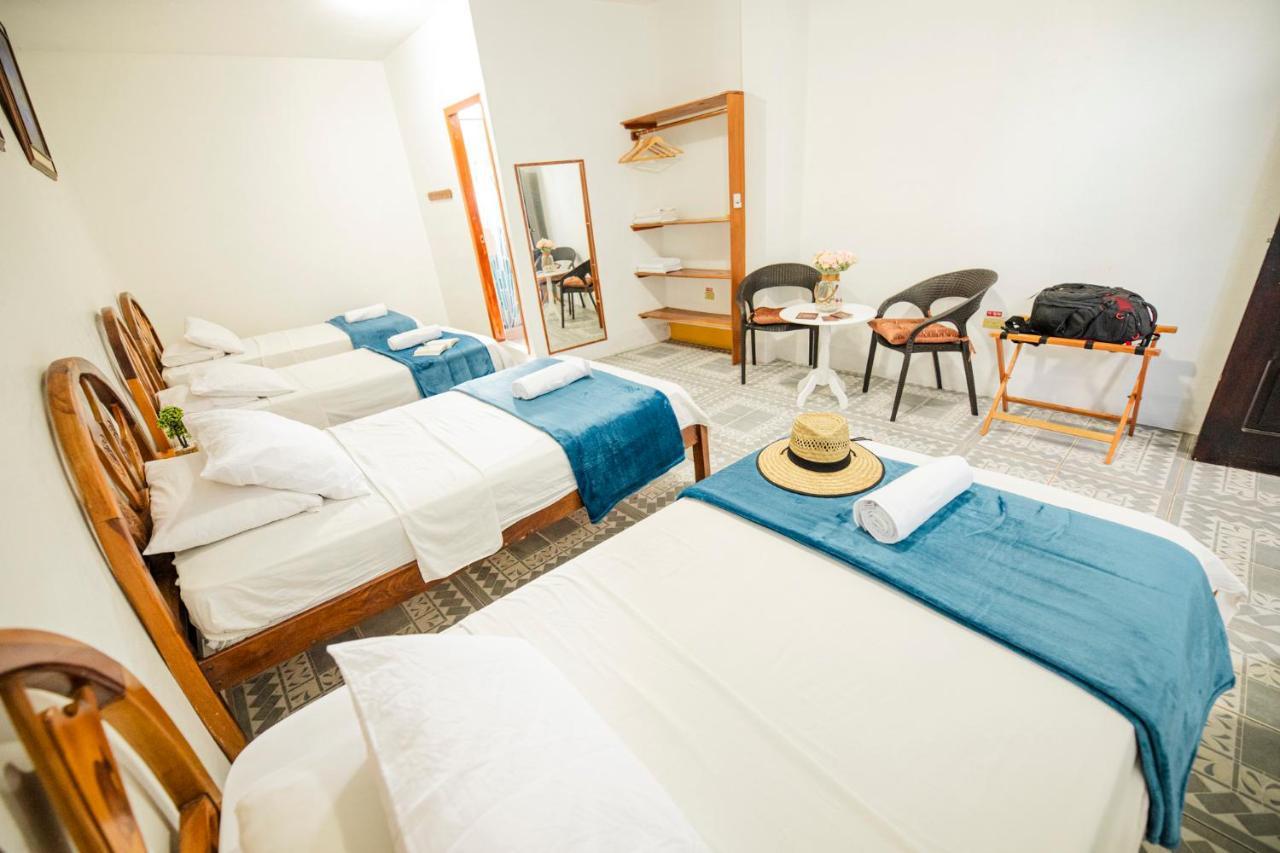 Hostal Gardner Galapagos Puerto Ayora  Extérieur photo