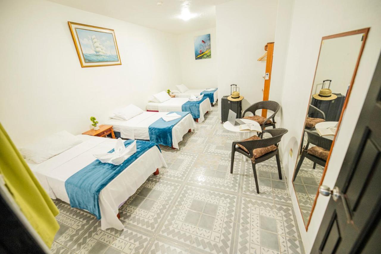 Hostal Gardner Galapagos Puerto Ayora  Extérieur photo