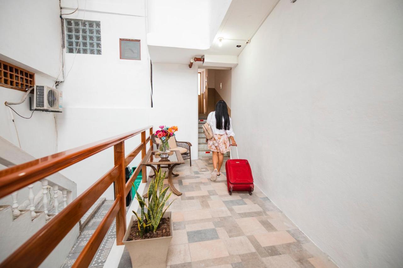Hostal Gardner Galapagos Puerto Ayora  Extérieur photo