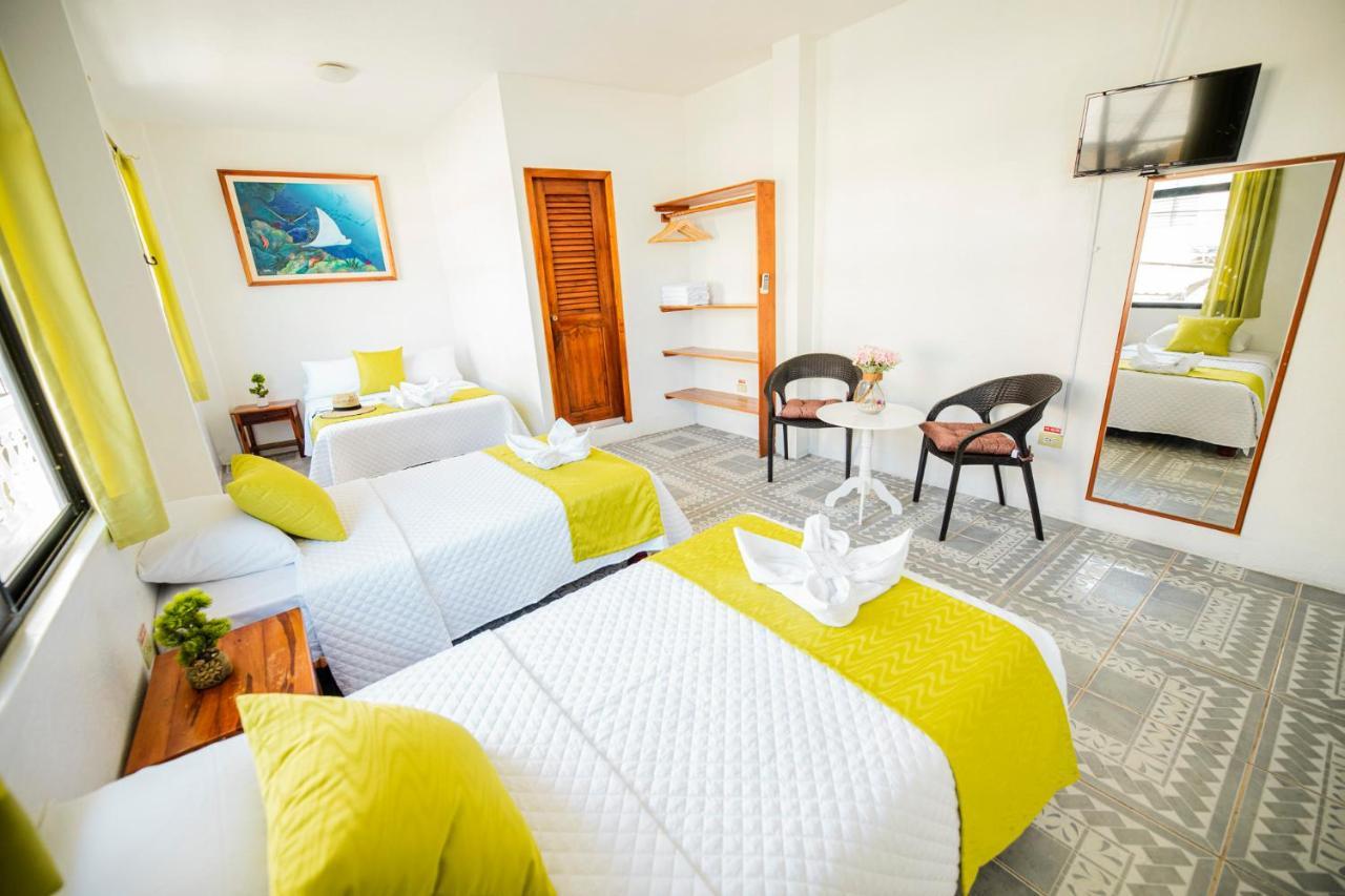 Hostal Gardner Galapagos Puerto Ayora  Extérieur photo