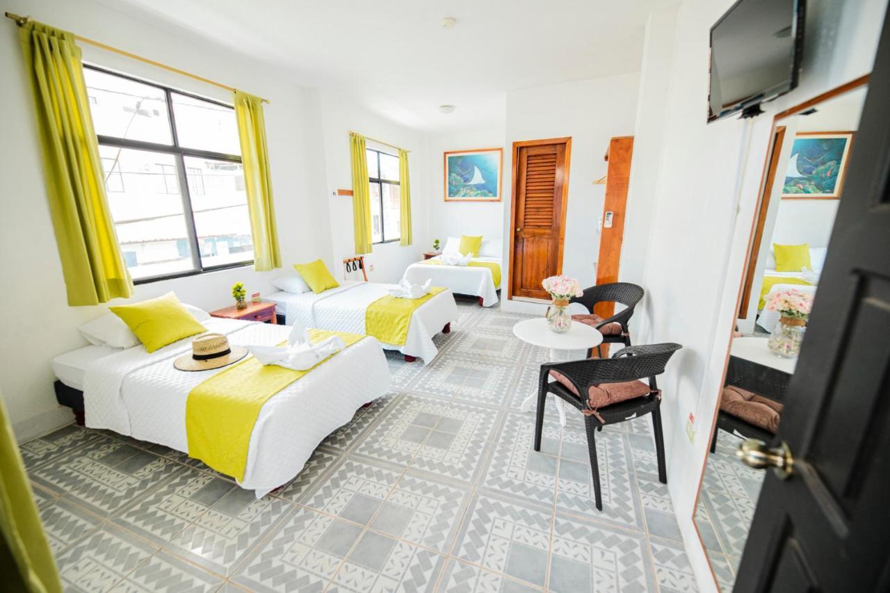 Hostal Gardner Galapagos Puerto Ayora  Extérieur photo