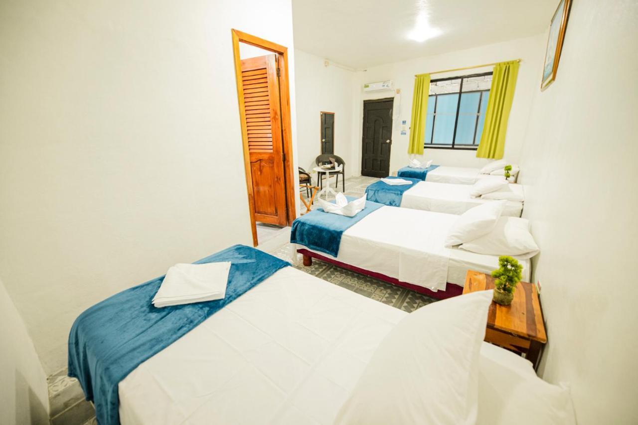 Hostal Gardner Galapagos Puerto Ayora  Extérieur photo