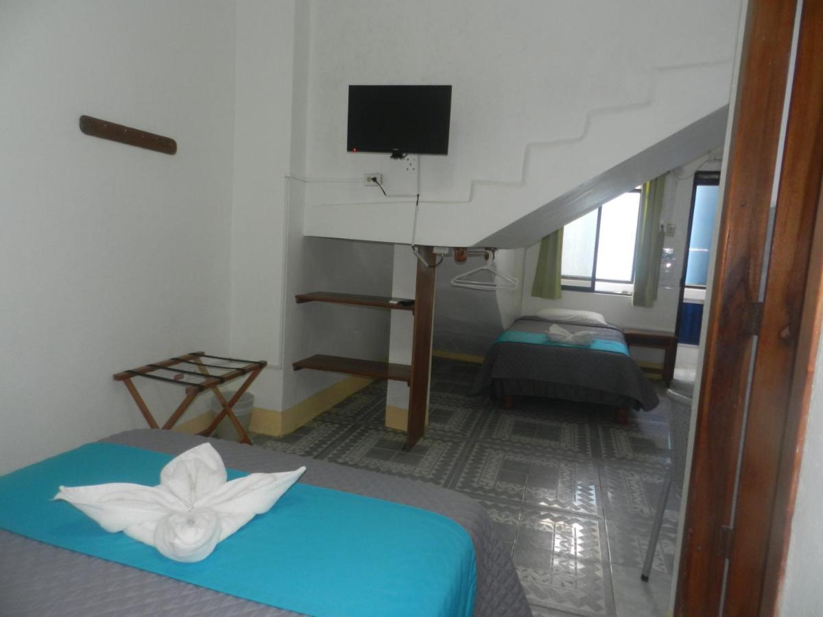 Hostal Gardner Galapagos Puerto Ayora  Extérieur photo