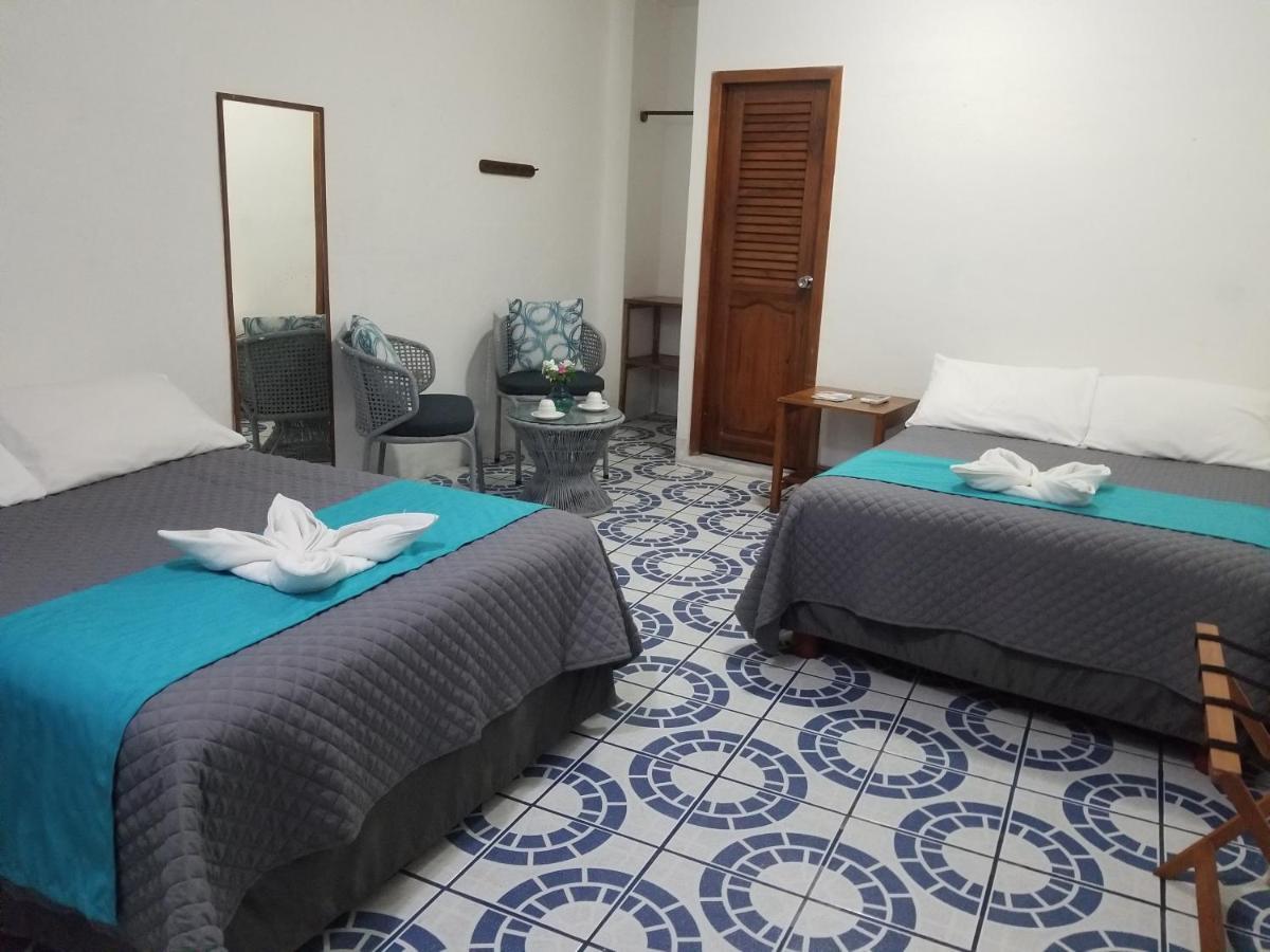 Hostal Gardner Galapagos Puerto Ayora  Extérieur photo